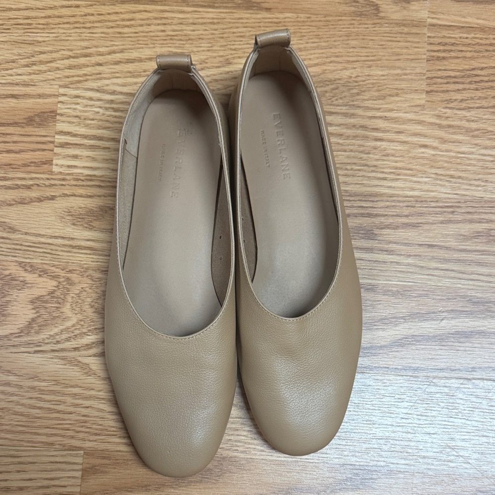 Everlane Women's Beige Leather Loafers